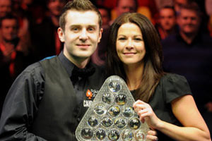 背后折射的 背后折射的